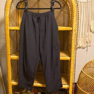 Lululemon Athletica Cropped Joggers